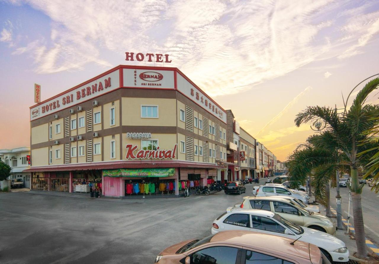 Hotel Sri Bernam Sabak Bernam Exterior photo